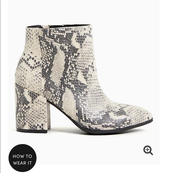 torrid Shoes - Torrid Snake Print Chunky Heels